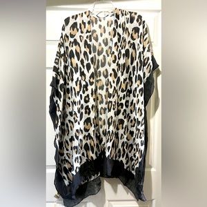 Women’s Cheetah Print Shawl / Cover up